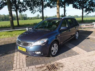 KIA Cee D 1.4 CVVT SW ISG  X-ECUTIVE  "  Super nette "